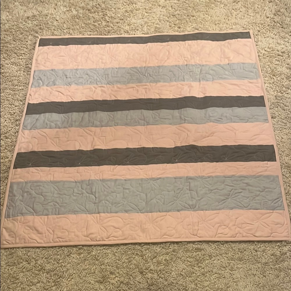 Pink and Gray Baby/Toddler Quilt